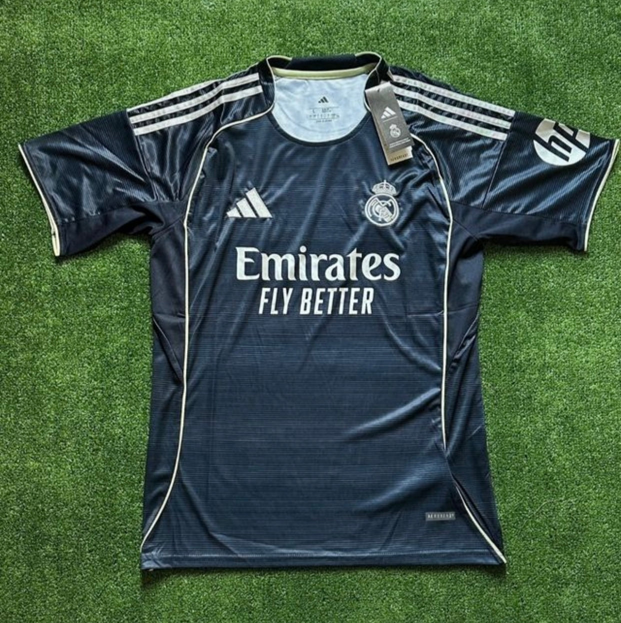 REAL MADRID 25-26 SEGUNDA EQUIPACIÓN