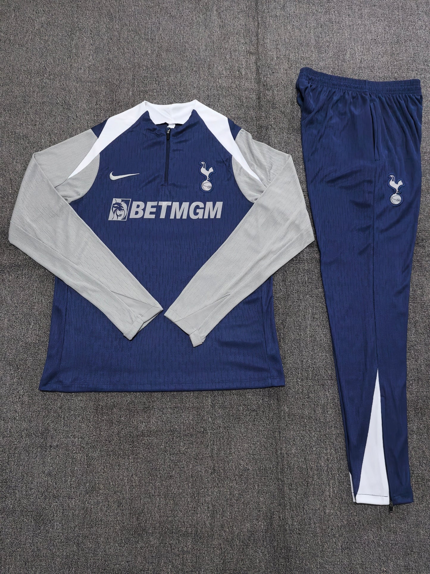 TOTTENHAM NIÑOS 25-26 CHÁNDAL