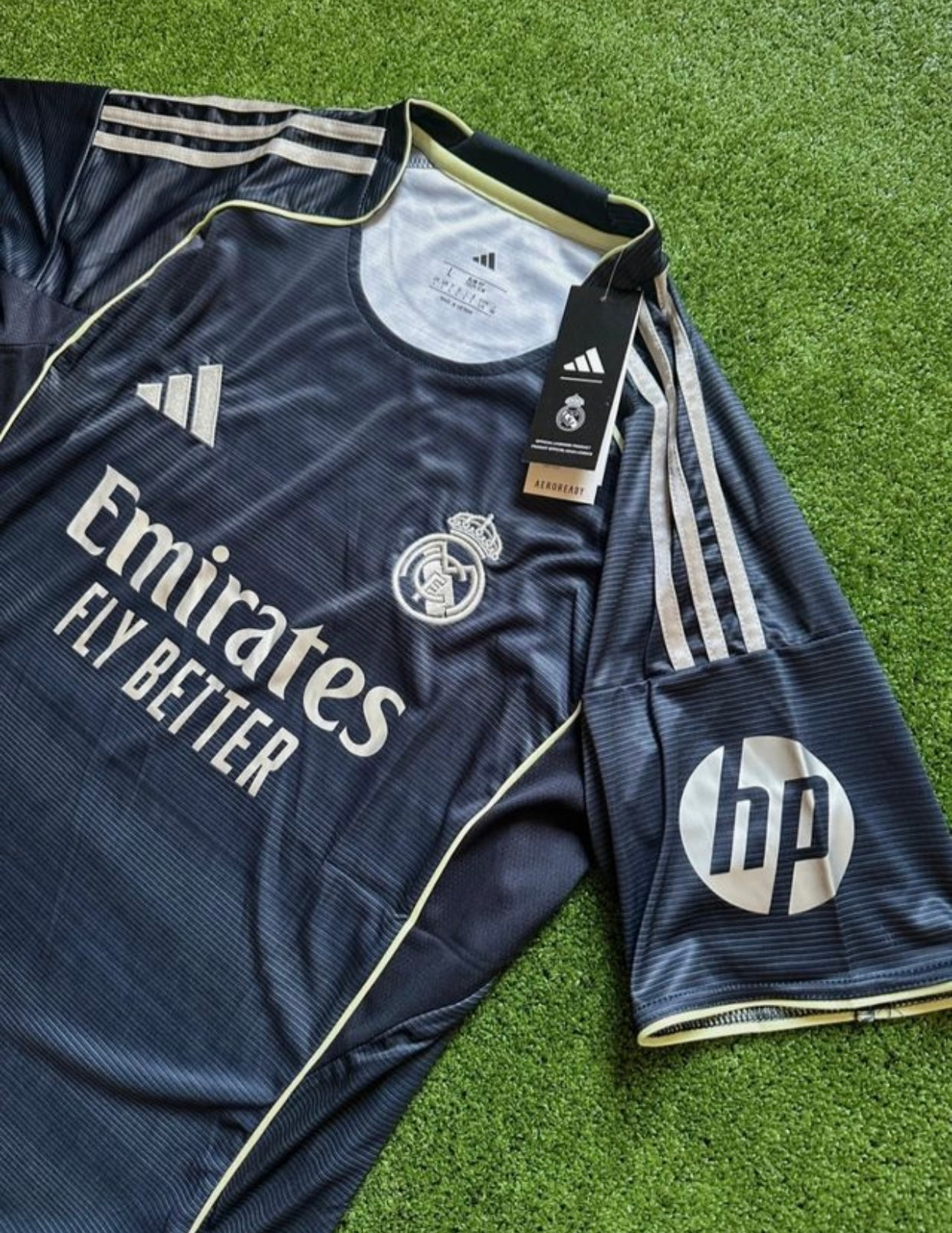 REAL MADRID 25-26 SEGUNDA EQUIPACIÓN
